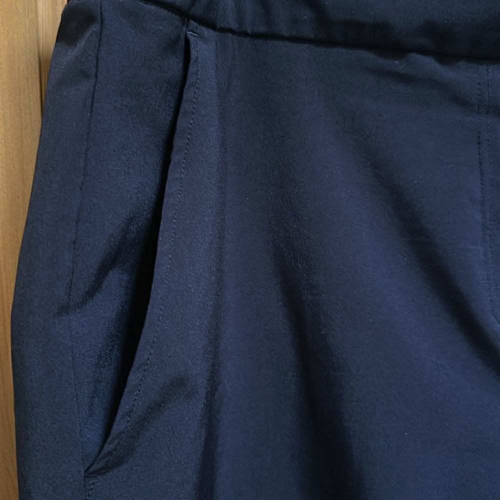 Women's Jones & Co. Shorts - Picture 2 of 9